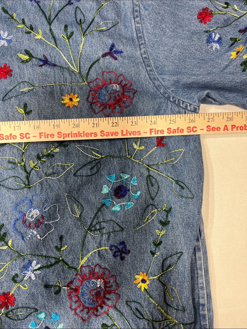 Tantrums Woman 2X Embroidered Denim Jacket Floral Button Front Cottagecore - Picture 5 of 8